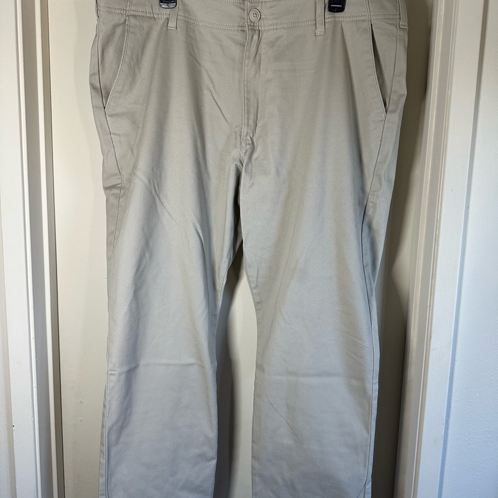 Lee Men's Light Beige Chinos